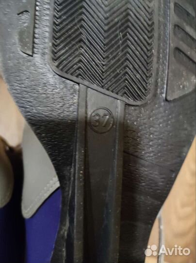 Лыжные ботинки классические