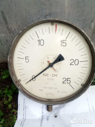 Манометр котловой М 250 25 атм