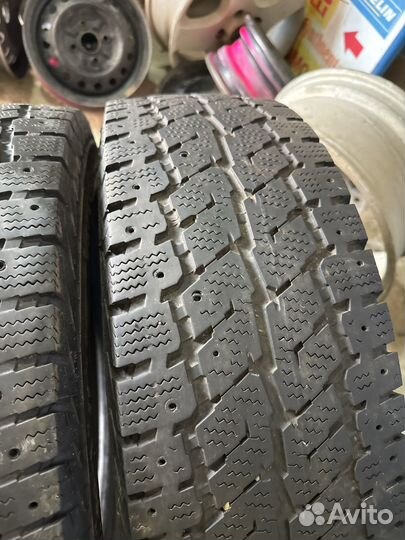 Continental VancoIceContact 205/75 R16C 110R