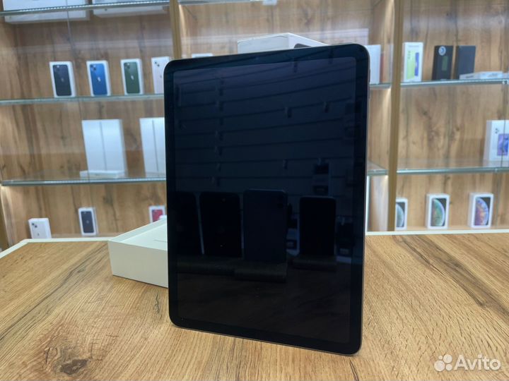Apple iPad Air 2022 Wi-Fi 64 гб Серый космос Б.У