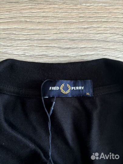 Поло Fred Perry