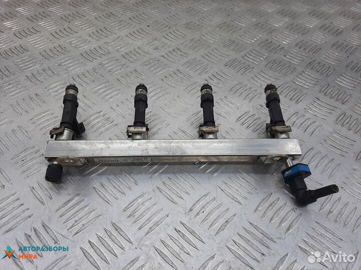 Топливная рампа Opel Corsa D 2-й рест. 2012