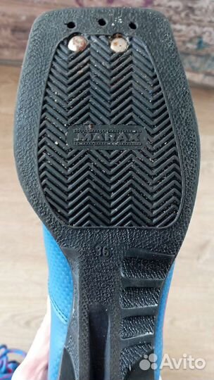 Лыжные ботинки