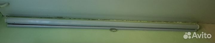 Экран для проектора рулонный