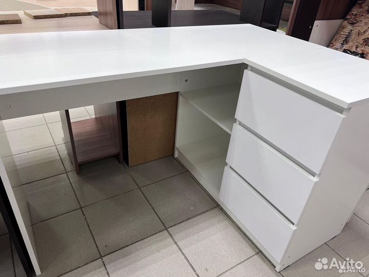 Стол письменный Челси угловой Белый/Белый глянец