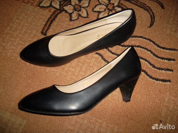 Туфли кожаные женские 39 размер