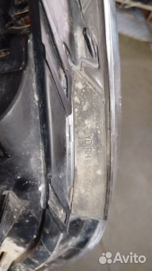 Фара правая ксенон kia cerato 3 YD