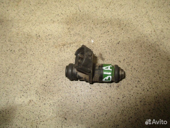 Форсунка инжекторная Skoda Fabia 1 (6Y)