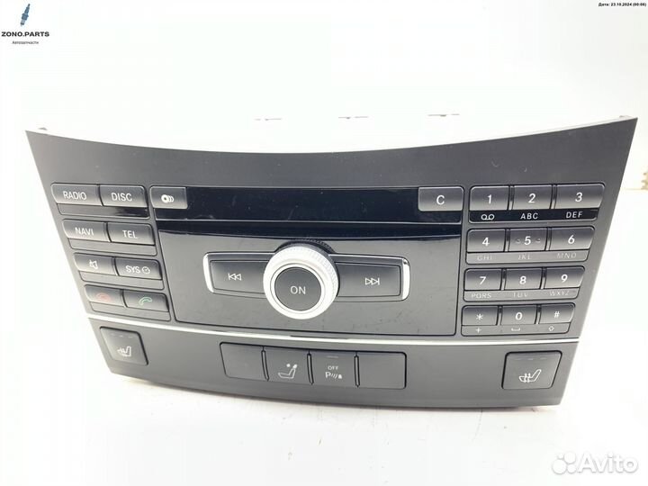 Аудиомагнитола 2129007005 на Mercedes W212 (E)