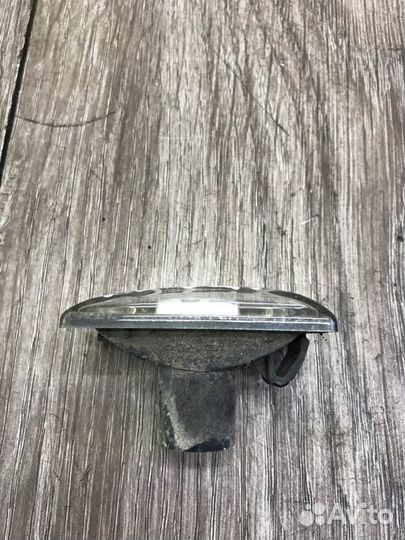 Повторитель поворота передний правый Opel Zafira B