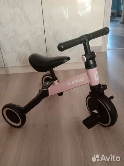 Трёхколёсный велосипед беговел