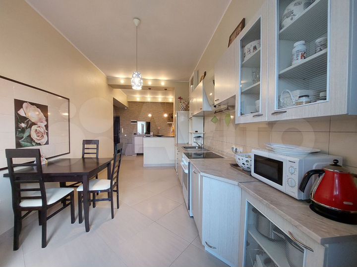 2-к. квартира, 70 м², 9/10 эт.