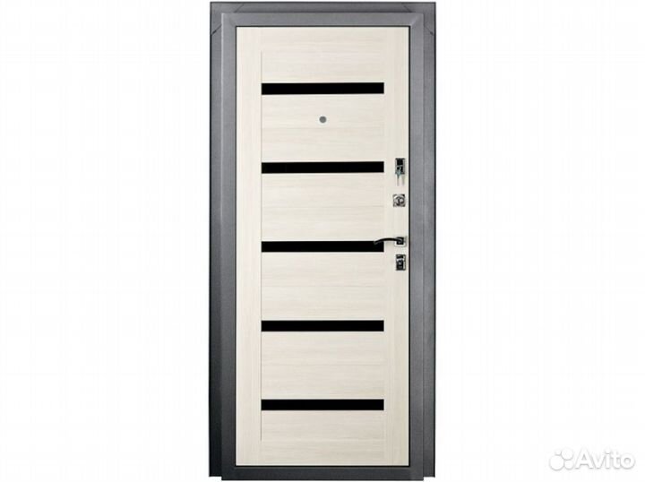 Входная дверь (отделка на выбор)