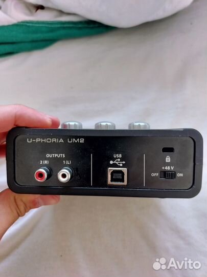 Behringer U-phoria UM2