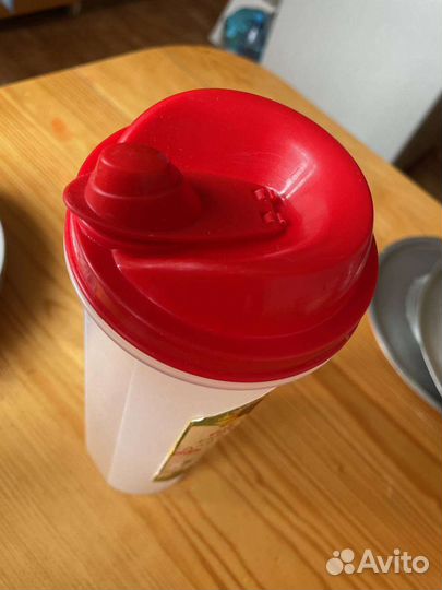 Пластиковая многоразовая посуда