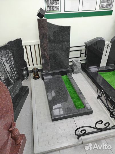 Памятник из гранита с гарантией 25 лет