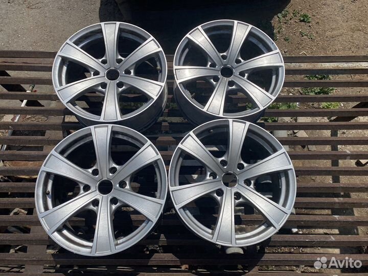 Литье r18 6x139.7 Toyota Mitsubishi Nissan