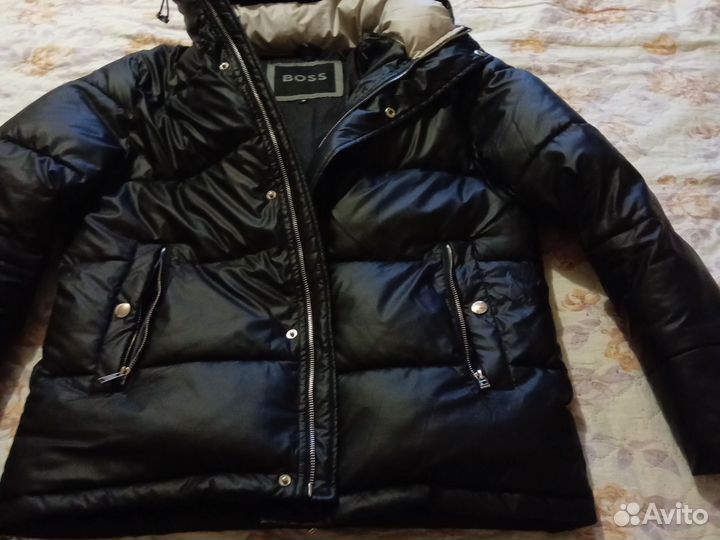 Пуховик мужской Boss, размер 48