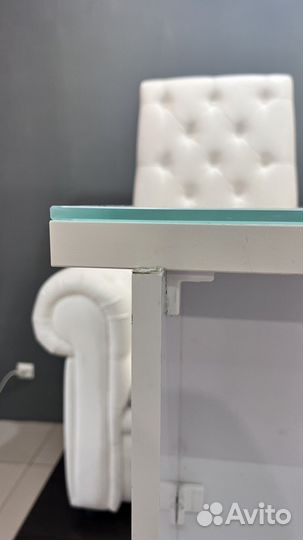 Стойка ресепшен администратора