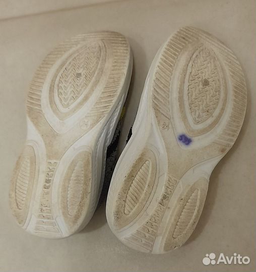 Кроссовки с перфорацией 24р