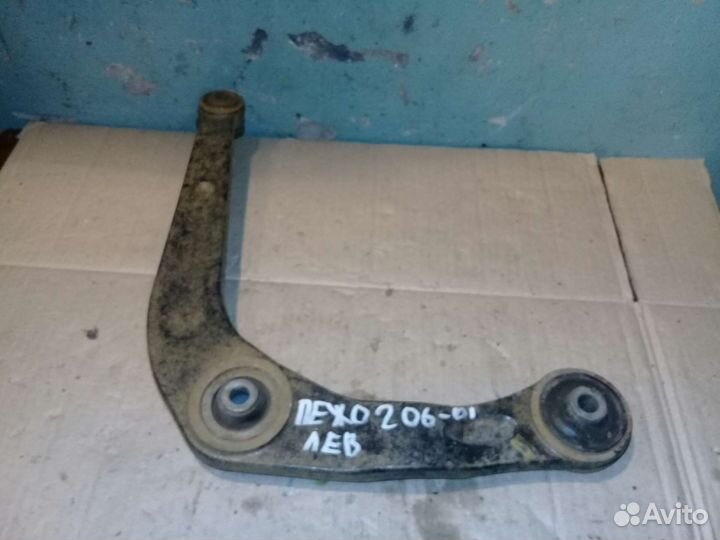 Рычаг передний подвески Peugeot 206