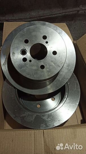 Задние тормозные диски Rav 4