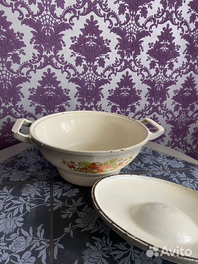 Кастрюля чугунная