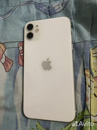 iPhone 11, 64 ГБ