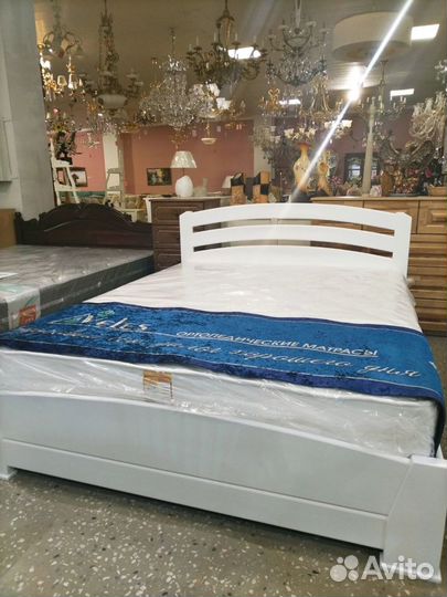 Кровать из массива бука