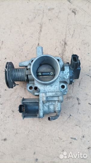 Мазда B3 дроссельная заслонка бу