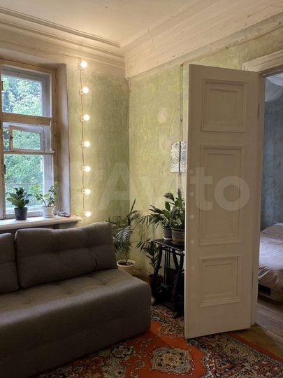 2-к. квартира, 54 м², 2/4 эт.