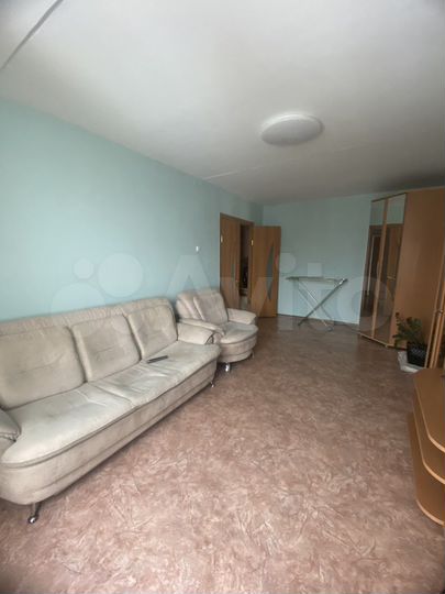 2-к. квартира, 52 м², 8/9 эт.