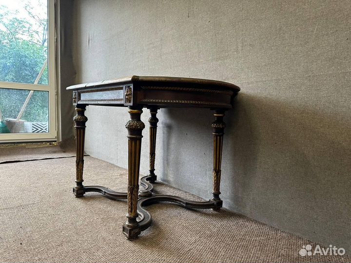 Стол антикварный