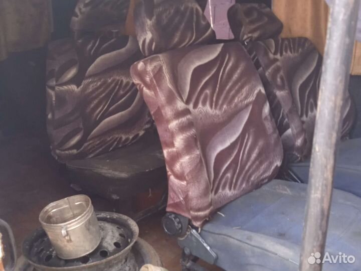 Запчасти на Mercedes T1