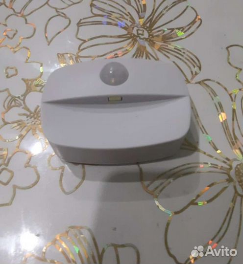 Беспроводная ночная лампа