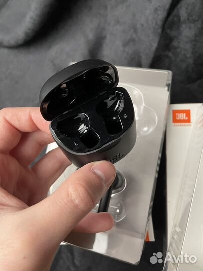 Jbl Tune 225tws оригинал отличные