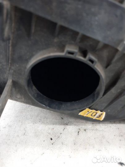 Корпус воздушного фильтра Kia Sorento внедорожник