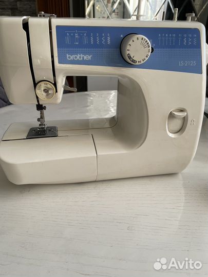 Швейная машина бытовая б/у