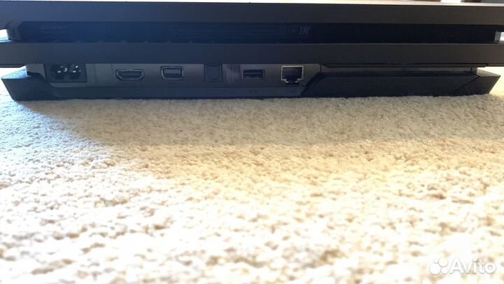 Sony Playstation 4 (PS4 Pro) 1tb