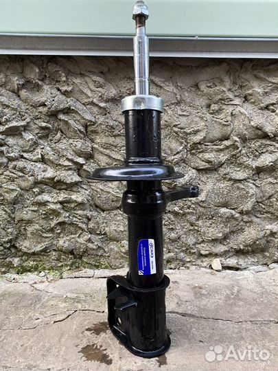 Передние стойки ваз 2110