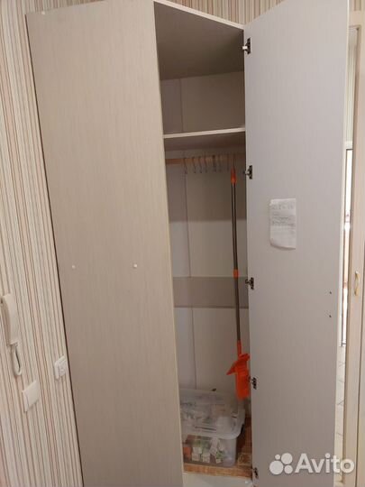 Шкаф угловой