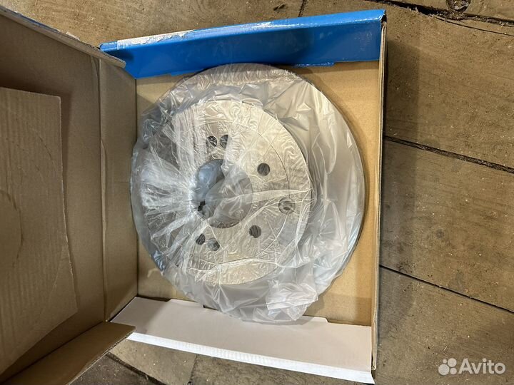 Диски задние и колодки Kia