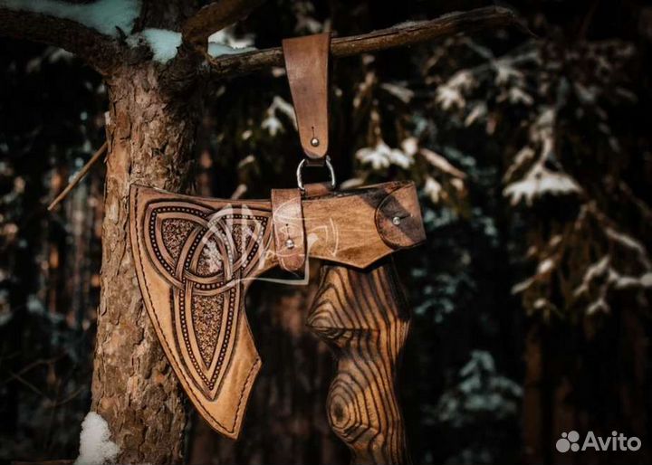 Кованый топор ручной работы Гномий Дорн