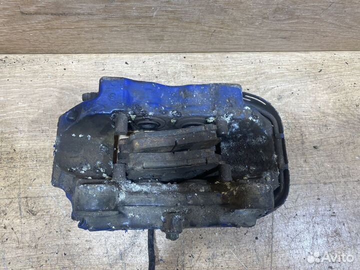 Суппорт задний правый VW Touareg GP 4POT S33