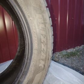 Bridgestone Blizzak DM-V2 235/55 R18