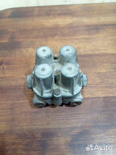 Клапан тормозной воздушный Baw Fenix