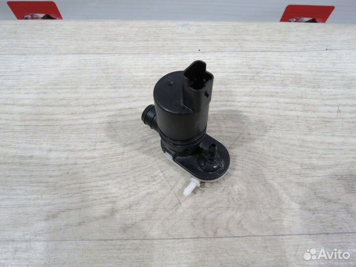 Насос омывателя LADA Vesta Sw Cross