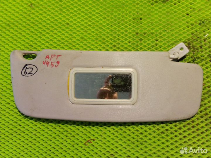 Солнцезащитный козырек правый Калина