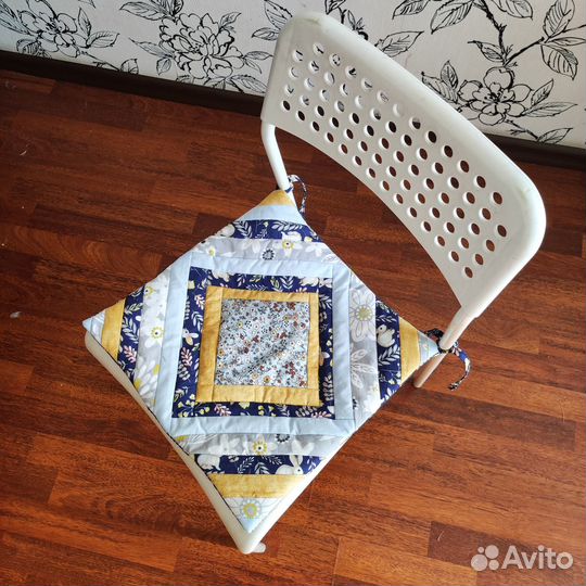Подушка- сидушка для стула пэчворк новая