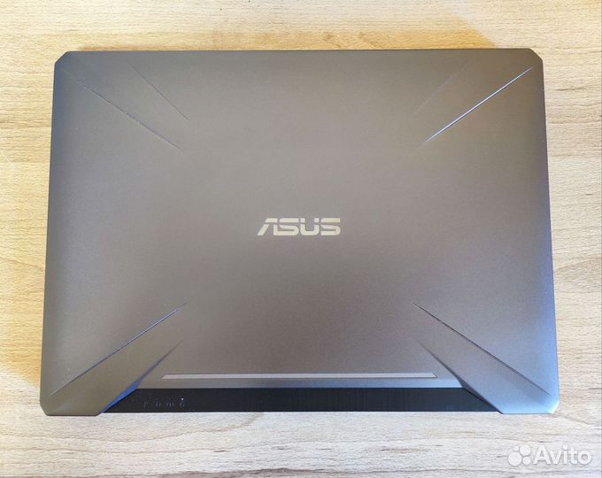 Игровой ноутбук Asus (GTX 1660Ti / Ryzen 7 3750H)
